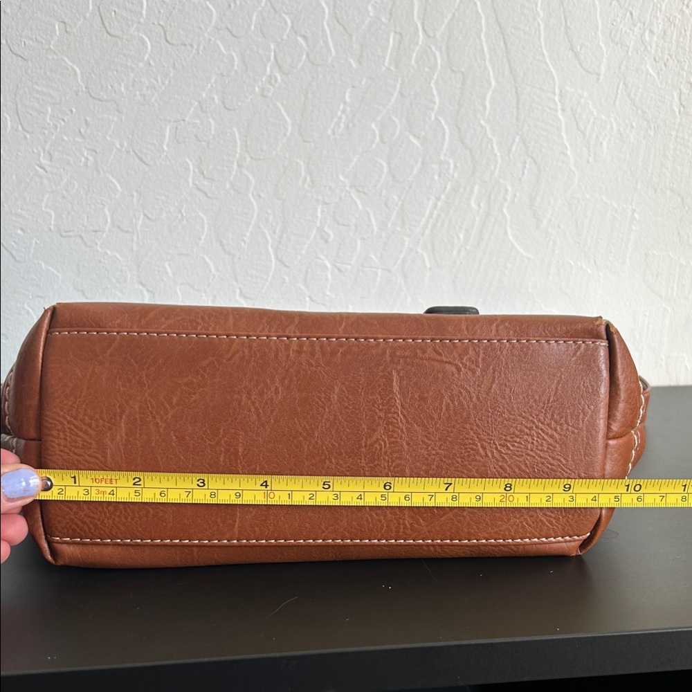 Børn Brown Adjustable Crossbody Bag with Front Pocket - Picture 16 of 16